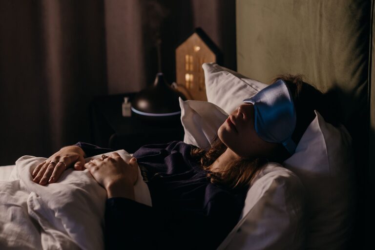 How to Sleep Better with a Relaxing Wind-Down Routine